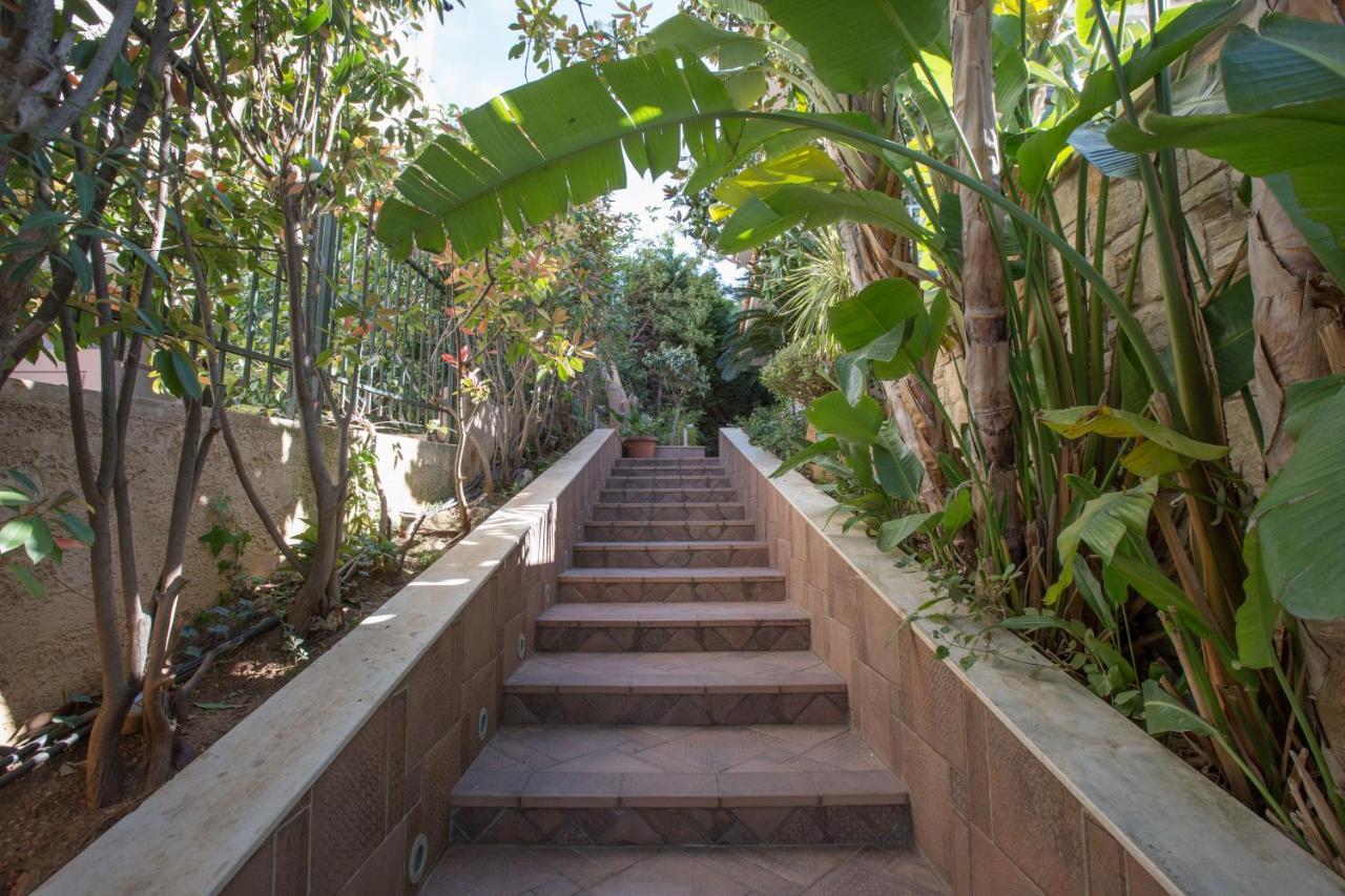Exceptional Villa In Voula Near The Sea Athen Eksteriør bilde